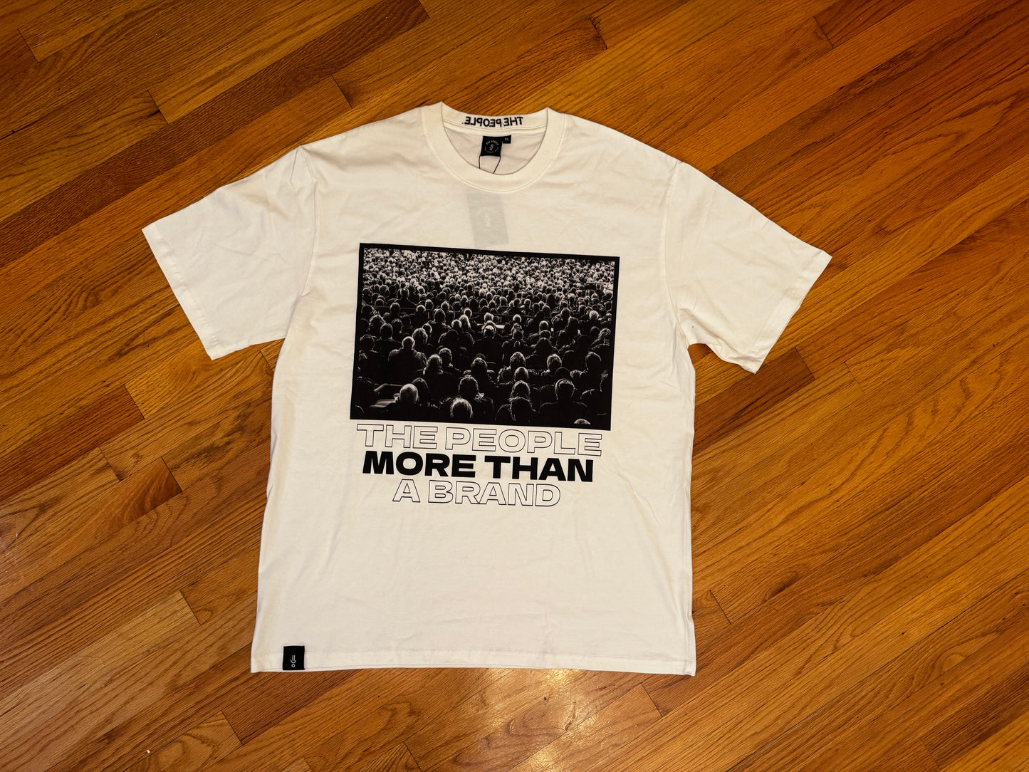 The People Graphic tee
